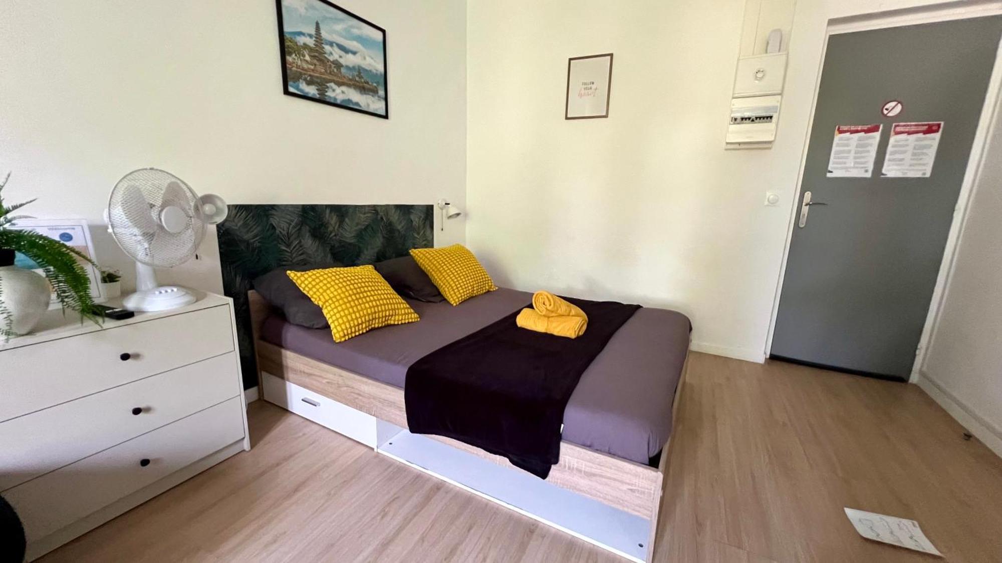 Studios Cozy Proche Gare Tgv Châtellerault Eksteriør bilde